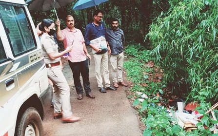 Garbage was thrown on the banks of the river; 20,000 as fine image