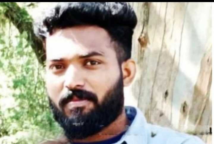 Youth found hanging near house (Thamarassery) image