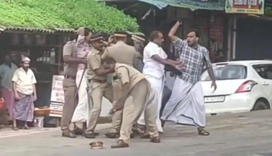 Black flag for education minister in Engapuzha; Youth League leaders arrested image