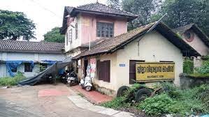 Thamarassery District Education Office functioning is again in abeyance image