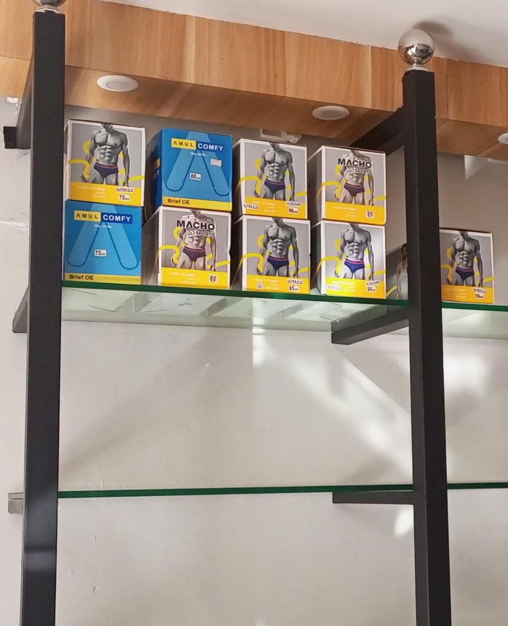 12 Mm glass with Iron Frame For Sale in tsy