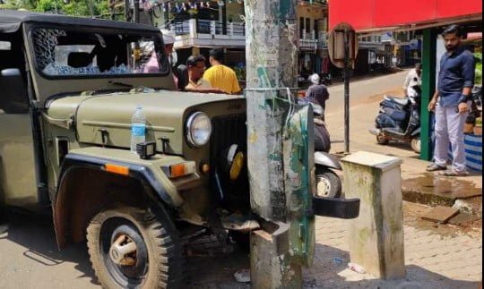 Korangad jeep accident; one injured (Thamarassery) image_cleanup