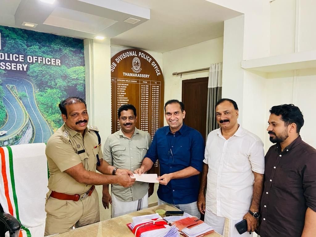 Thamarassery, traffic jam at the pass; Muslim League submitted a petition to DYSP image