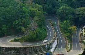 Traffic control came into effect at Thamarassery pass image