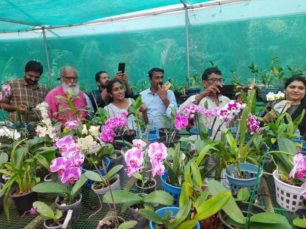 Kannur Krishideepam Agricultural Society Agricultural Study Tour at Thiruvambady image