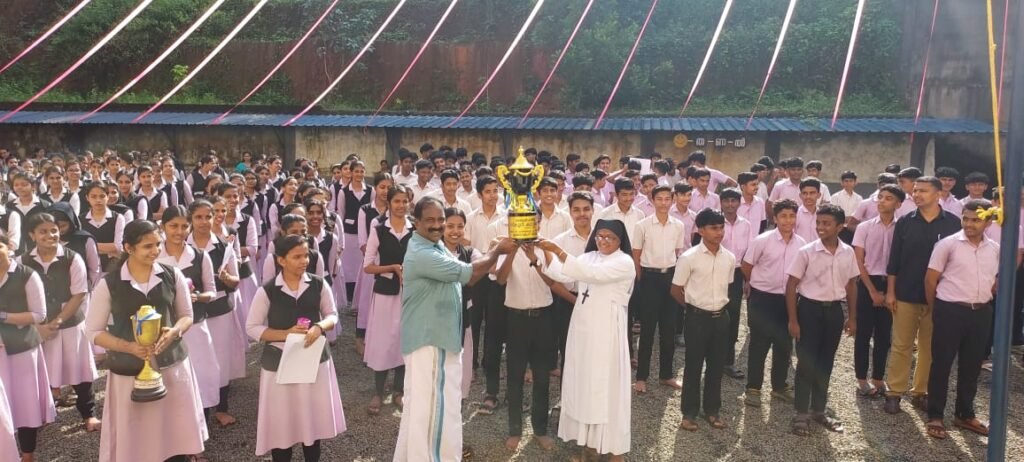 Thamarassery, Sub-District Arts Festival – Art Talents felicitated. image