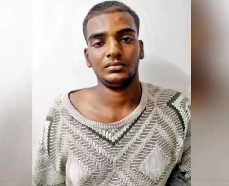 Man arrested for stealing gold from jewelery shop image