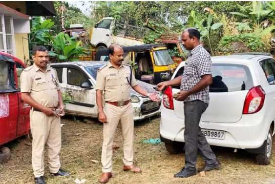 Mukkam, petrol pump robbery; The car used by the accused was found image
