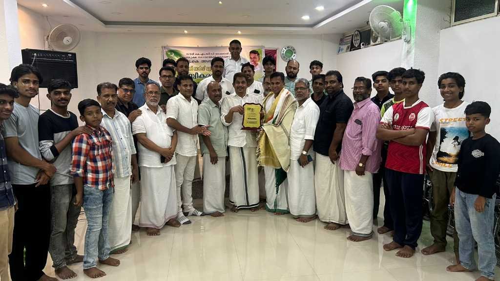 Saudi KMCC Vice President Latif Thachampoil received image