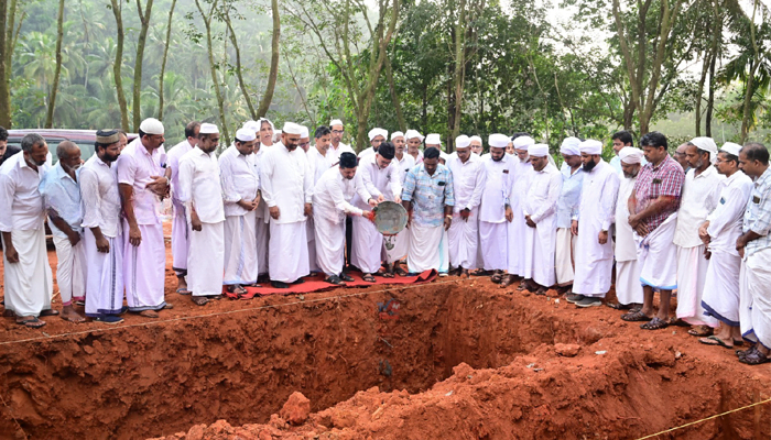 The reconstruction of Jumu'ah Masjid has started in Kodanchery, Murambati image_cleanup