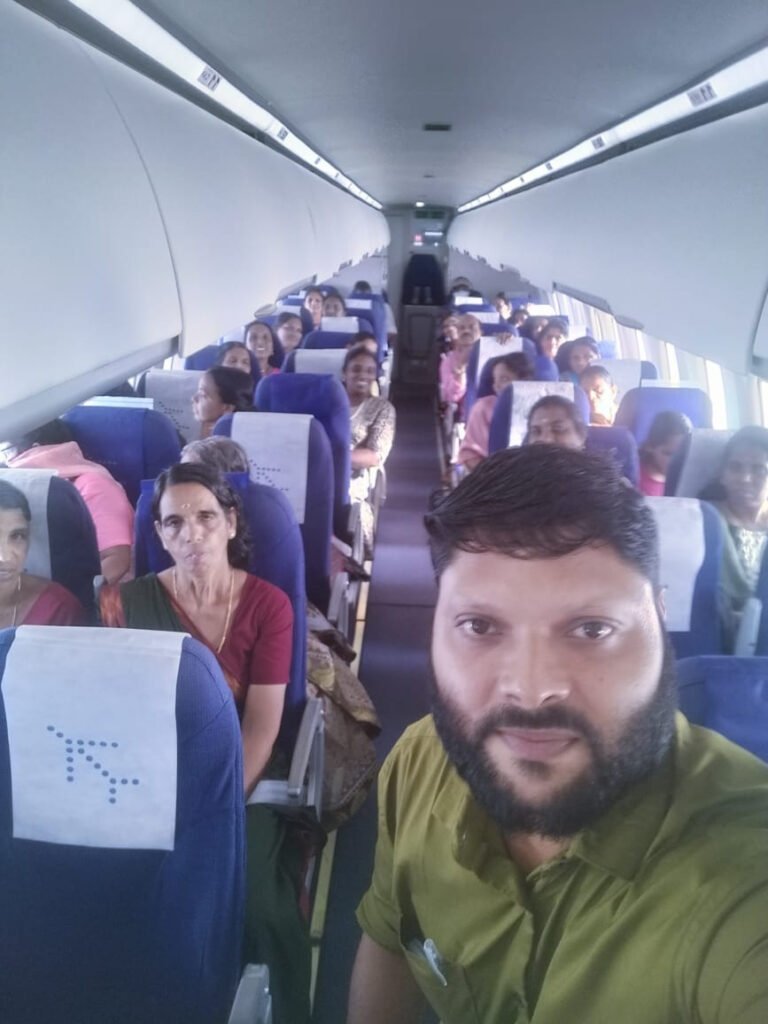 32 women workers get air travel image