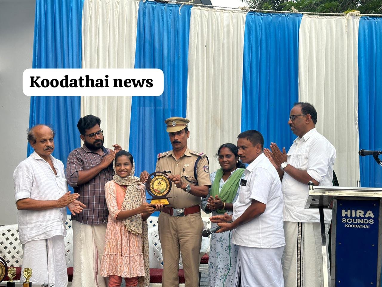 Kodanchery congratulated the students. image