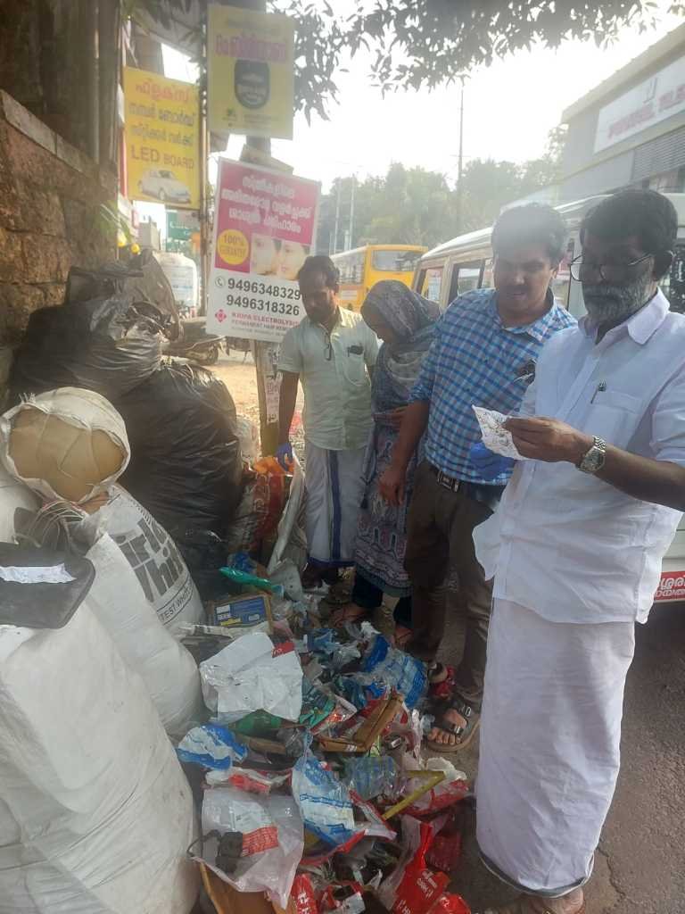 Thamarassery, action against those who dumped garbage image
