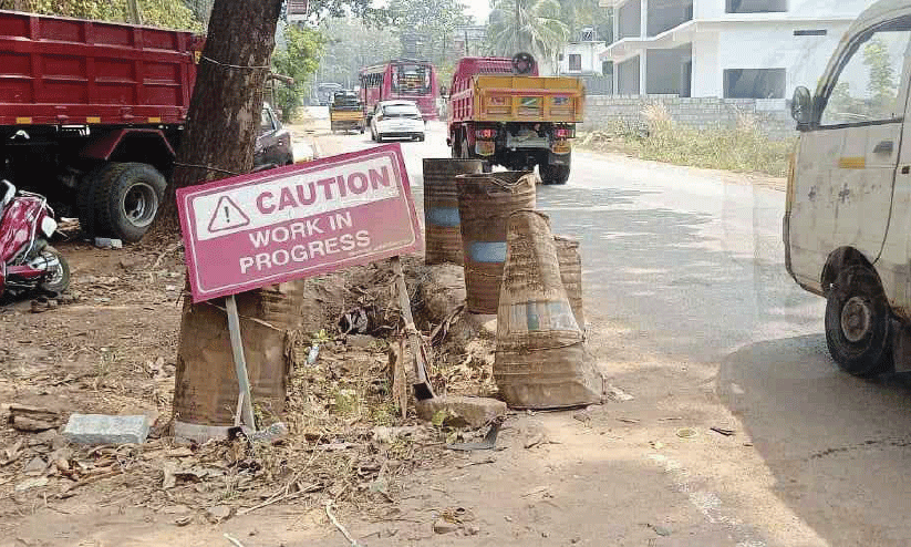 Construction of culvert on Mukkam road is dragging on image