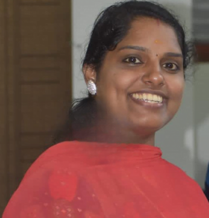 Nadapuram ബാങ്ക് ജീവനക്കാരിയായ യുവതി തൂങ്ങി മരിച്ച നിലയിൽ 2 Nadapuram_cleanup