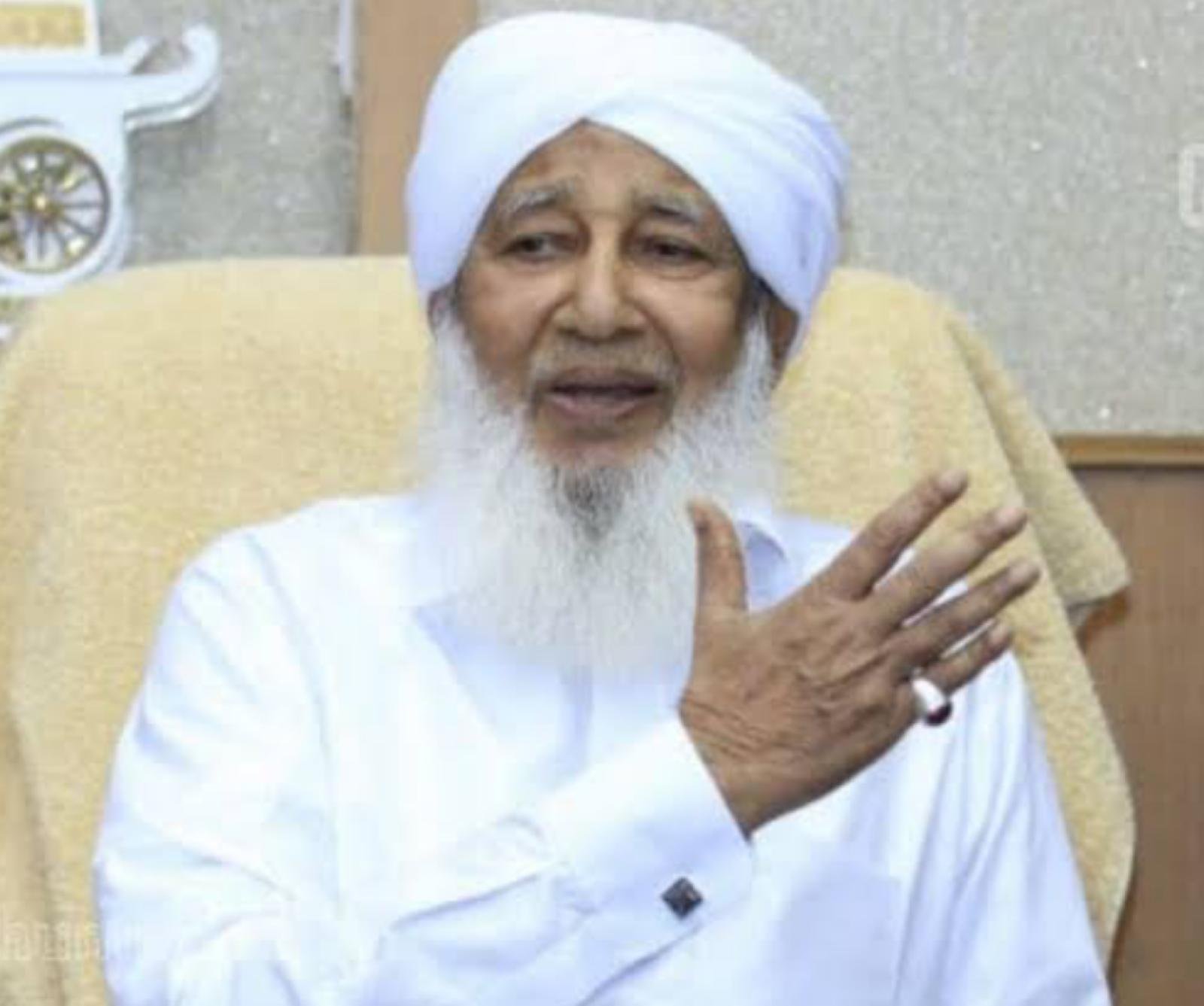 Difficulty voting on Friday' Kanthapuram to change the date.