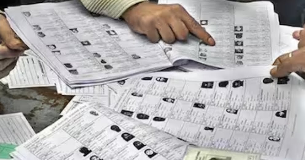 'The name can be added to the voter list till April 4; It is fake', the collector said that the date has expired