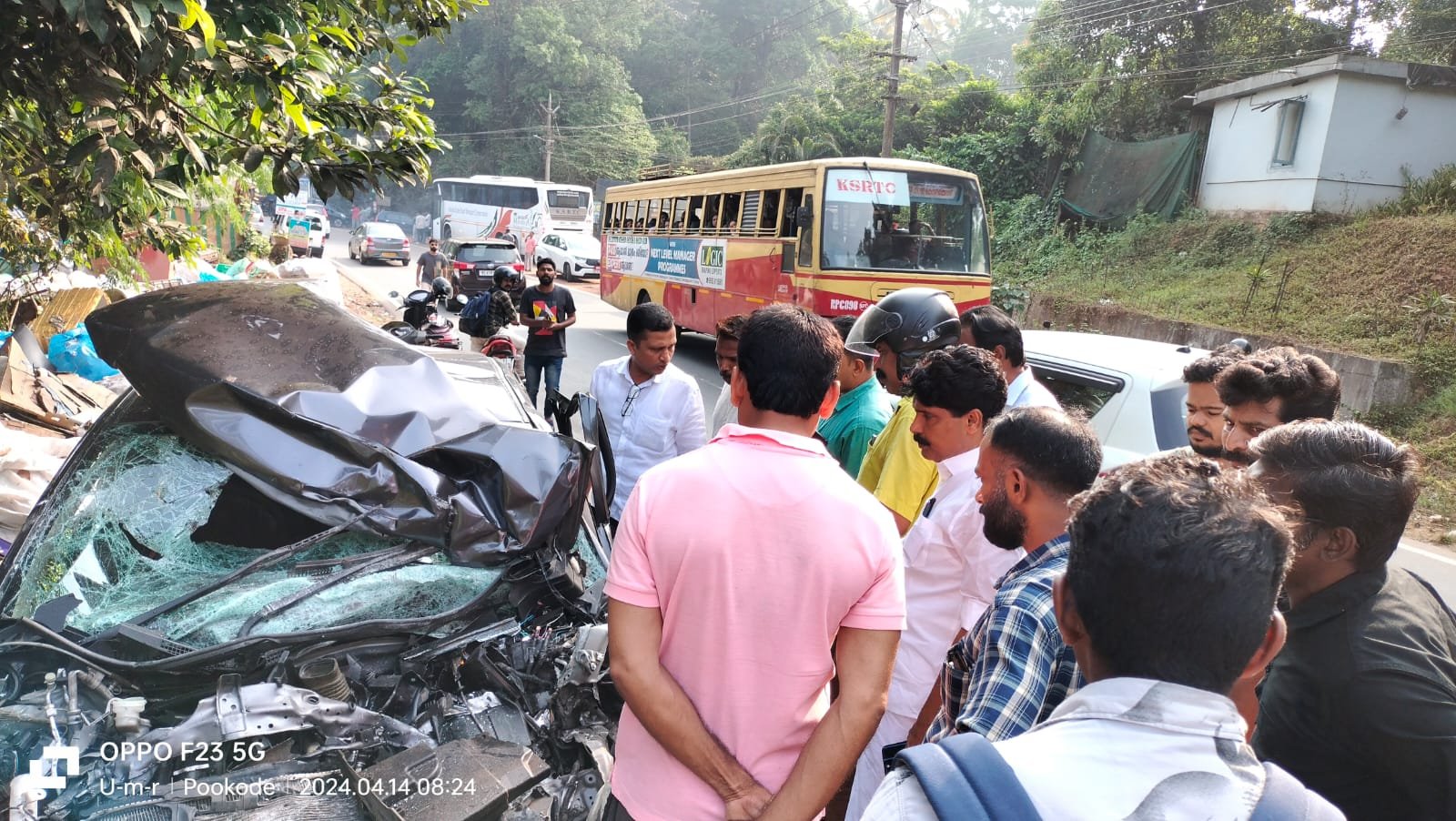 KSRTC bus collides with car at Vaithiri; A tragic end for three members of a family1