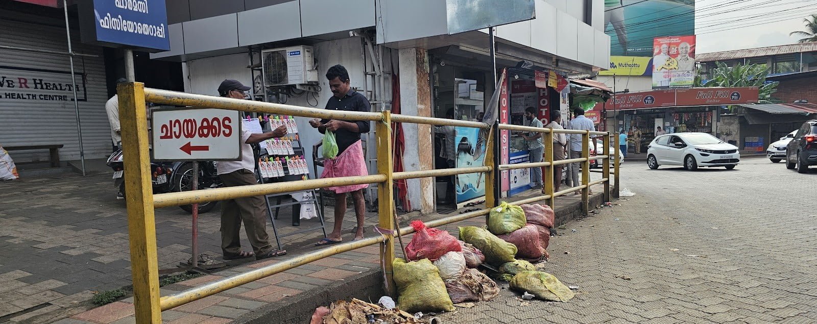 Thamarassery, Garbage heap not removed after two weeks