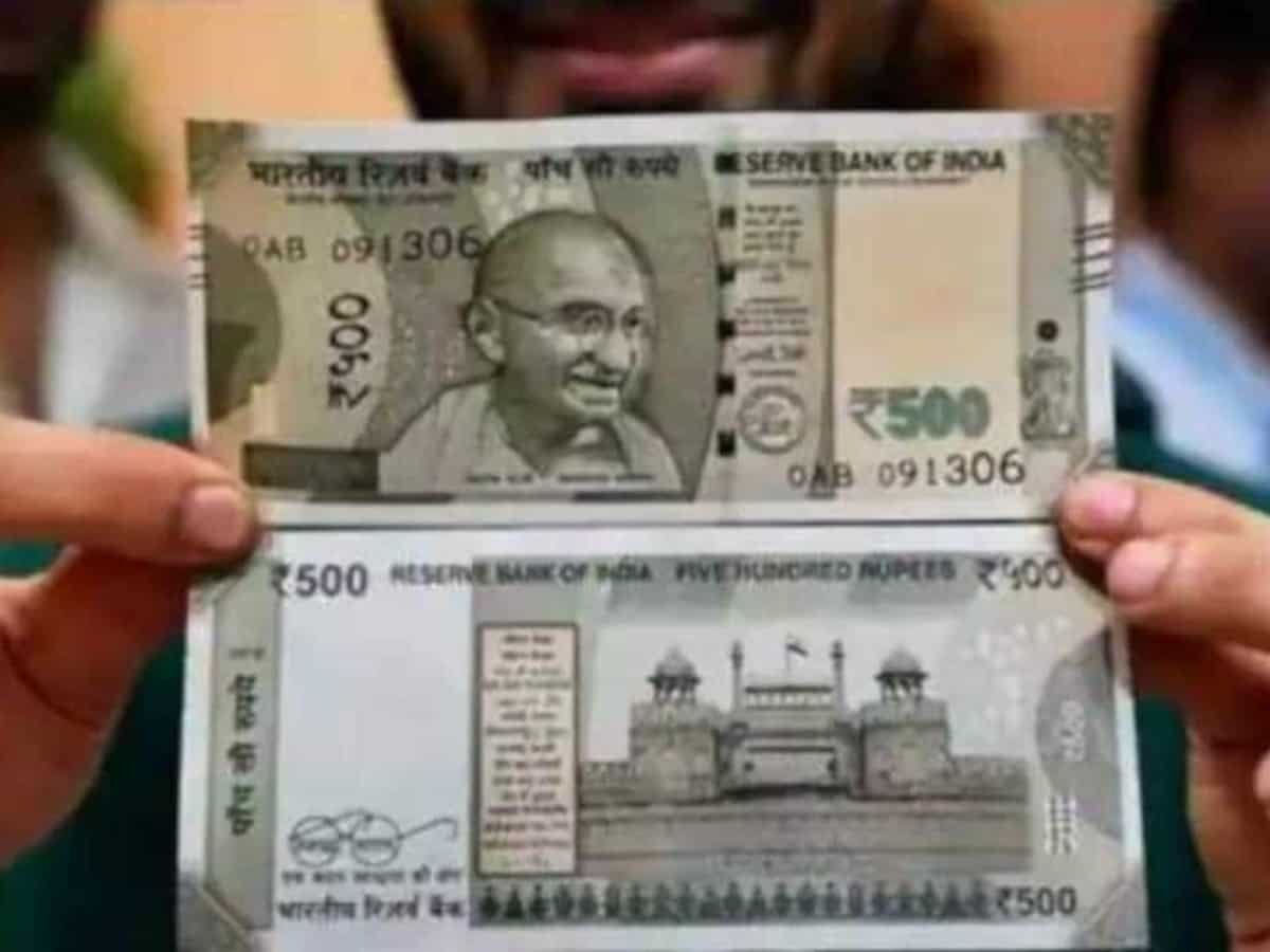 Narikkuni, Counterfeit notes for money transfer Police case