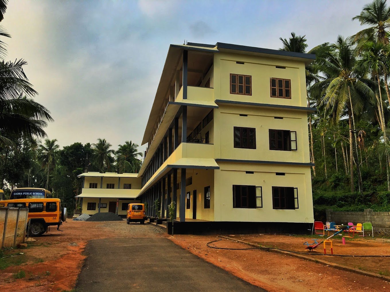 Gadha Public School Poonoor