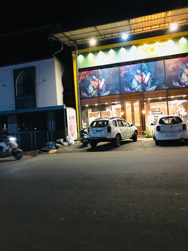 Kiona Clothing Poonoor