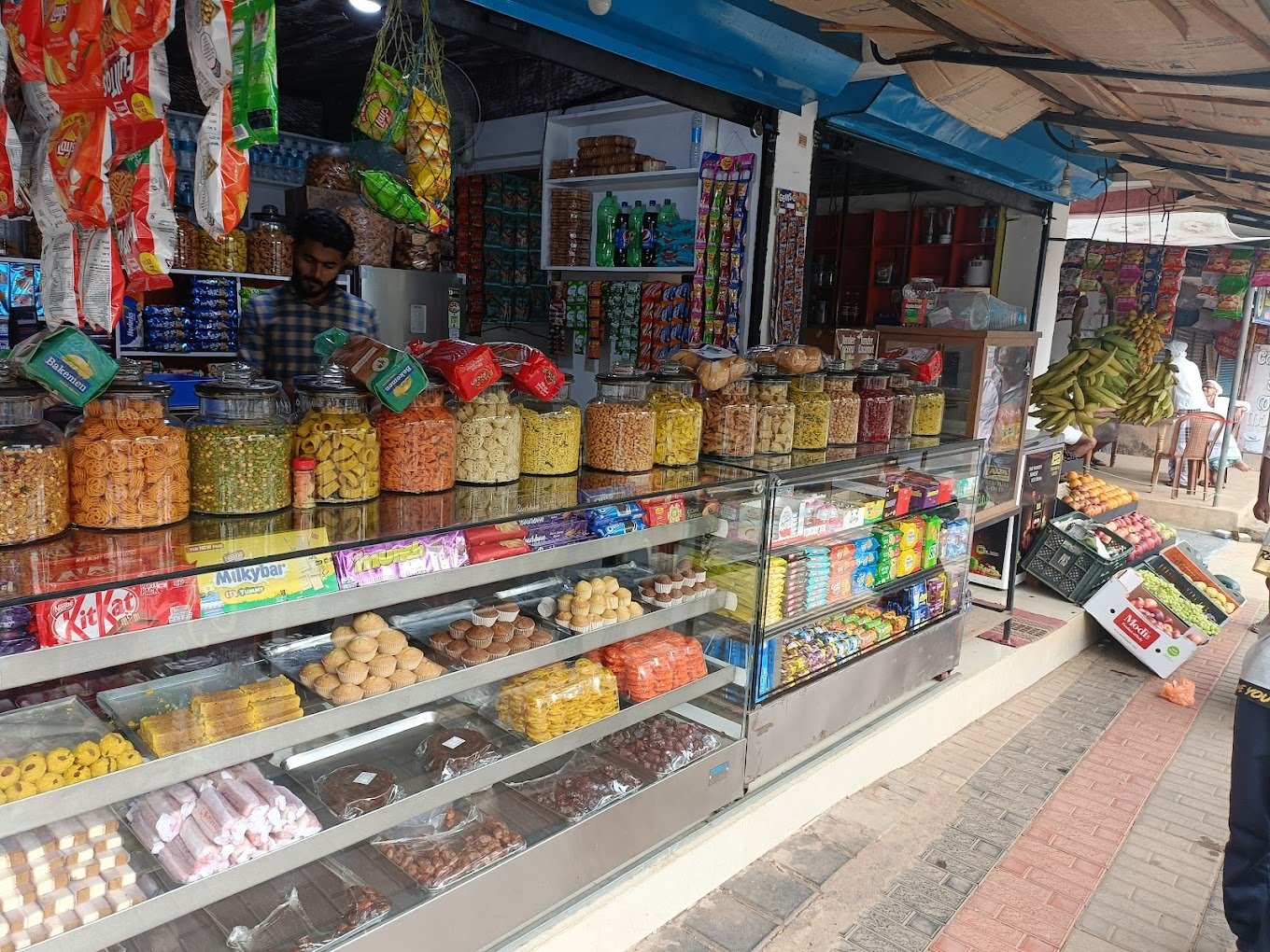 P.C Shopping Center Poonoor