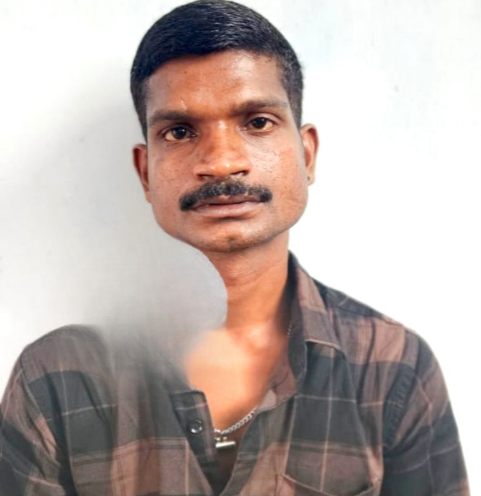 Thamarassery, പൊന്നിനം ജ്വല്ലറിയിൽ കവർച്ച നടത്തിയ പ്രതിയെ കസ്റ്റഡിയിൽ വാങ്ങി. 10 Thamarassery Ponninam jewelery robbery suspect taken into custody. cleanup