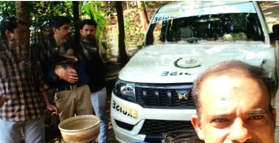 wash-and-gadgets-seized-in-koodaranji-case-registered