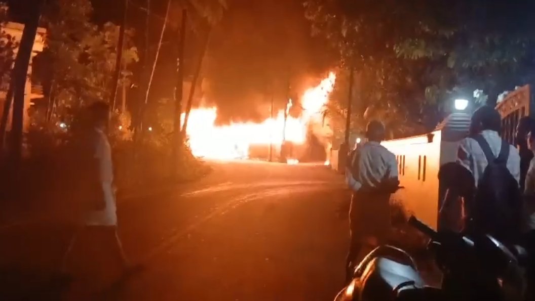 Eengapuzha fire