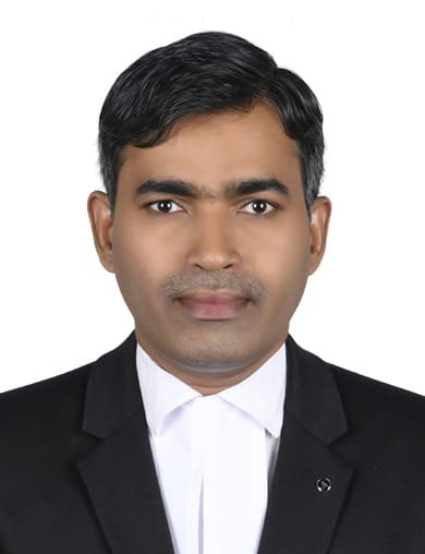 a-notary-lawyer-from-elettil-vattoli