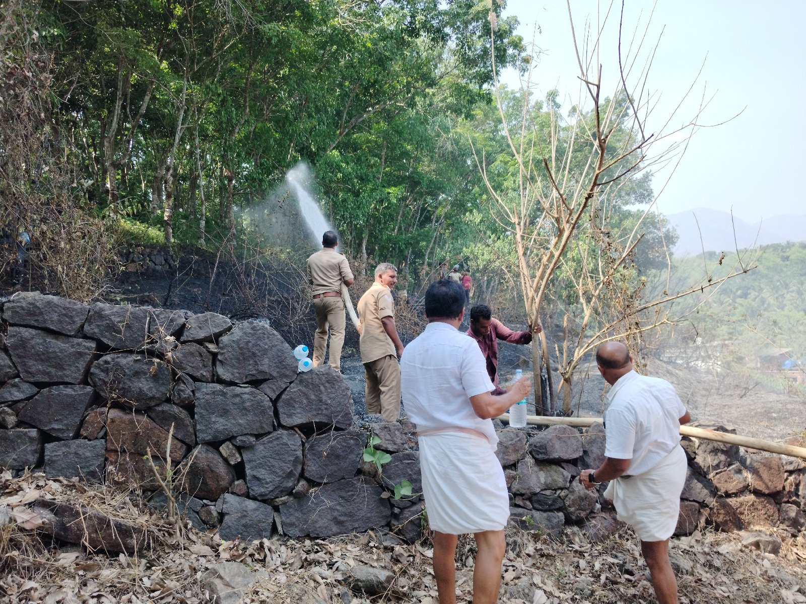 fire-breaks-out-at-t-t-corner-near-korangad