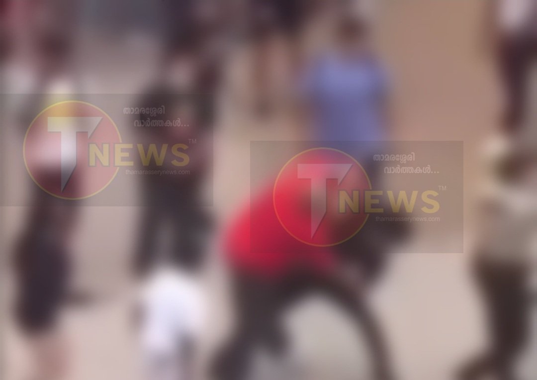 thamarassery-students-clash-near-private-tuition-center-10th-grader-in-critical-condition