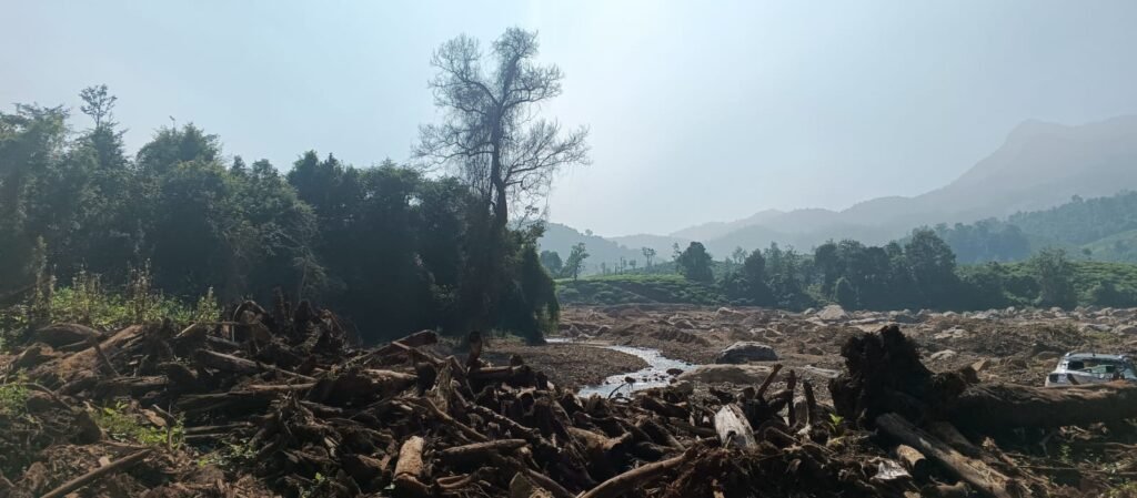 Wayanad പുനരധിവാസം വീട് ഏഴു സെന്റിൽ 9 wayanad-rehabilitation-house-on-seven-cents-of-land