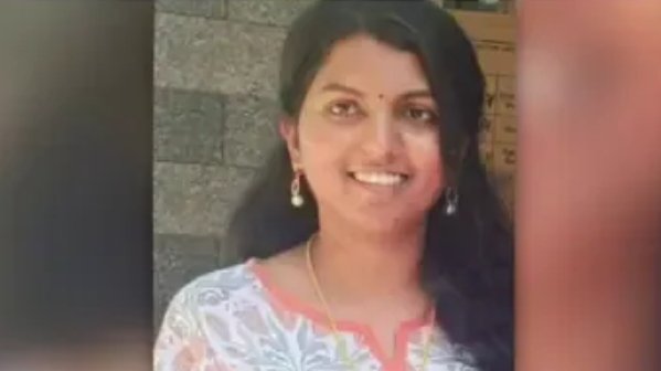 Kozhikode നവവധുവിനെ തൂങ്ങിമരിച്ച നിലയിൽ കണ്ടെത്തി 6 kozhikode-newlywed-woman-found-hanging