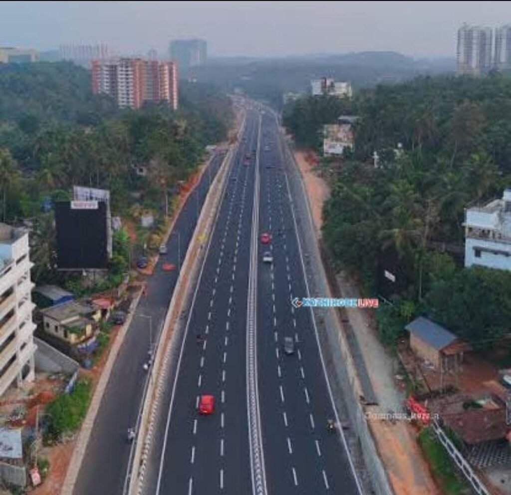അലക്ഷ്യമായി ചീറിപ്പായലല്ല, ലെയ്ന് ട്രാഫിക് പാലിക്കണം; ആറുവരിപ്പാതയില് വാഹനം ഓടിക്കേണ്ടതെങ്ങനെ? 9 no-reckless-speeding-follow-lane-discipline-how-to-drive-on-a-six-lane-highway