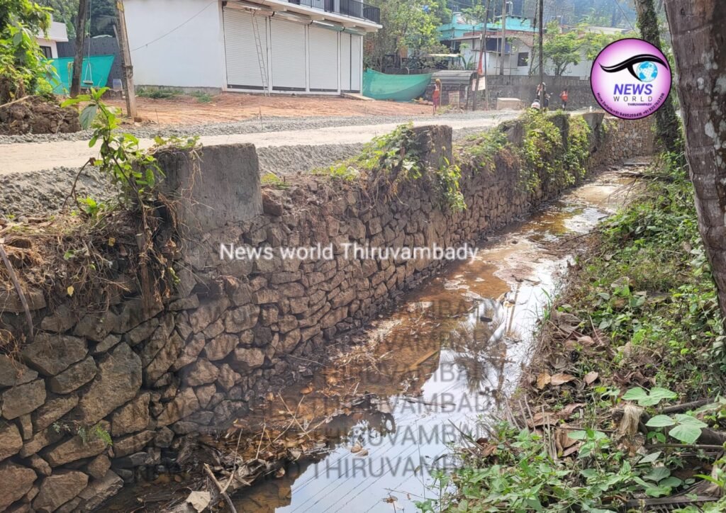 thiruvambadi-koodaranji-road-renovation-concerns-about-the-retaining-wall