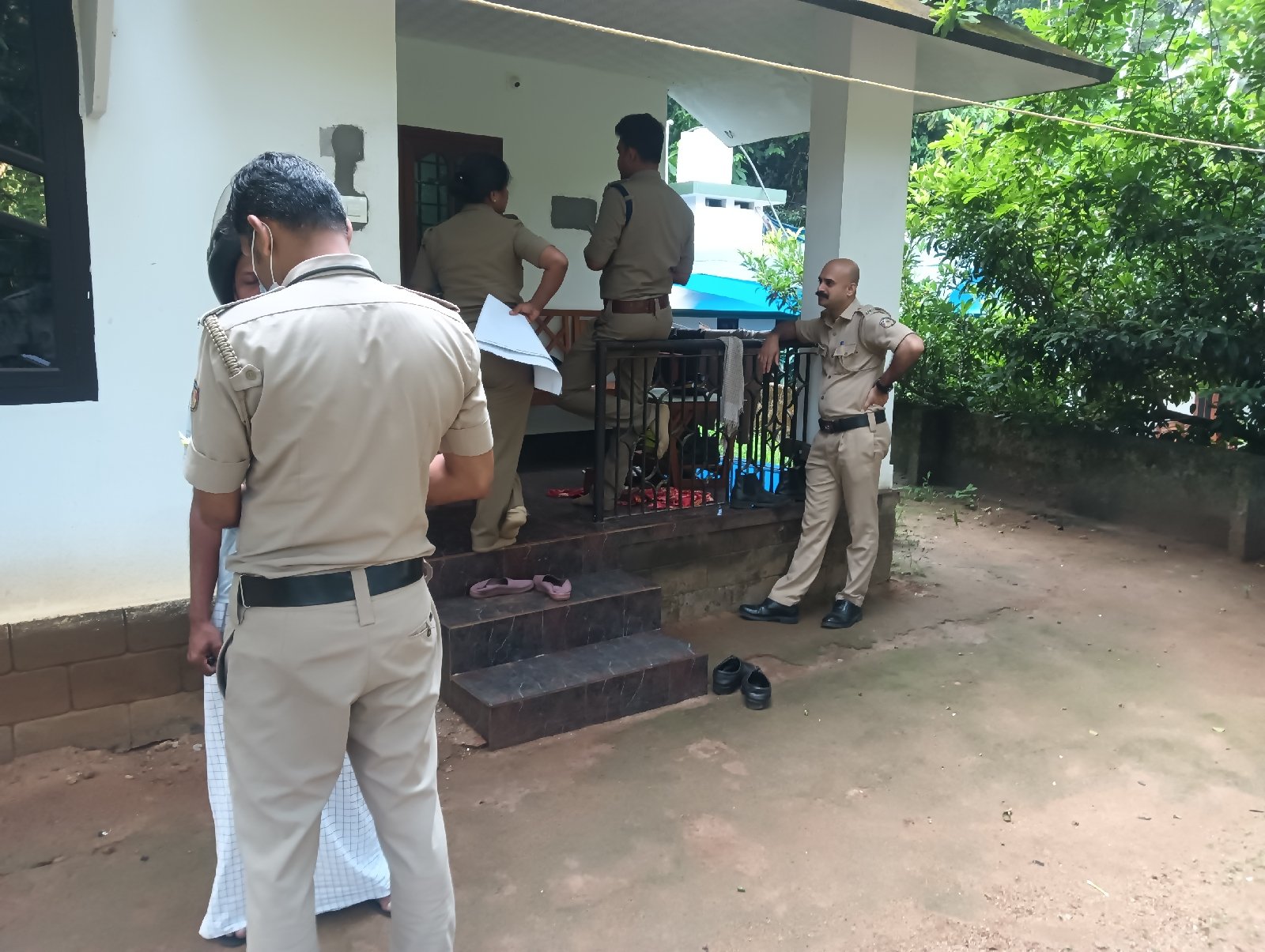 widespread-inspection-underway-in-drug-hotspots-of-thamarassery