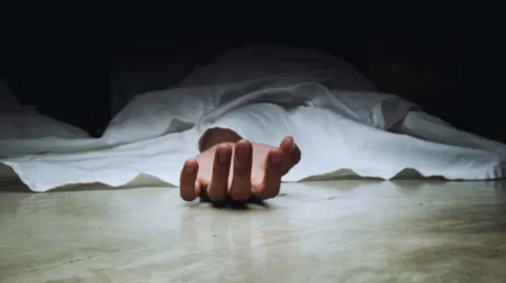 Kasaragod ഉമ്മ ചക്ക മുറിക്കുന്നതിനിടെ കത്തിയ്ക്ക് മുകളിലേക്ക് വീണ് എട്ടു വയസുകാരന് ദാരുണാന്ത്യം 5 kasaragod eight year old boy dies tragically after falling onto knife while mother was cutting jackfruit