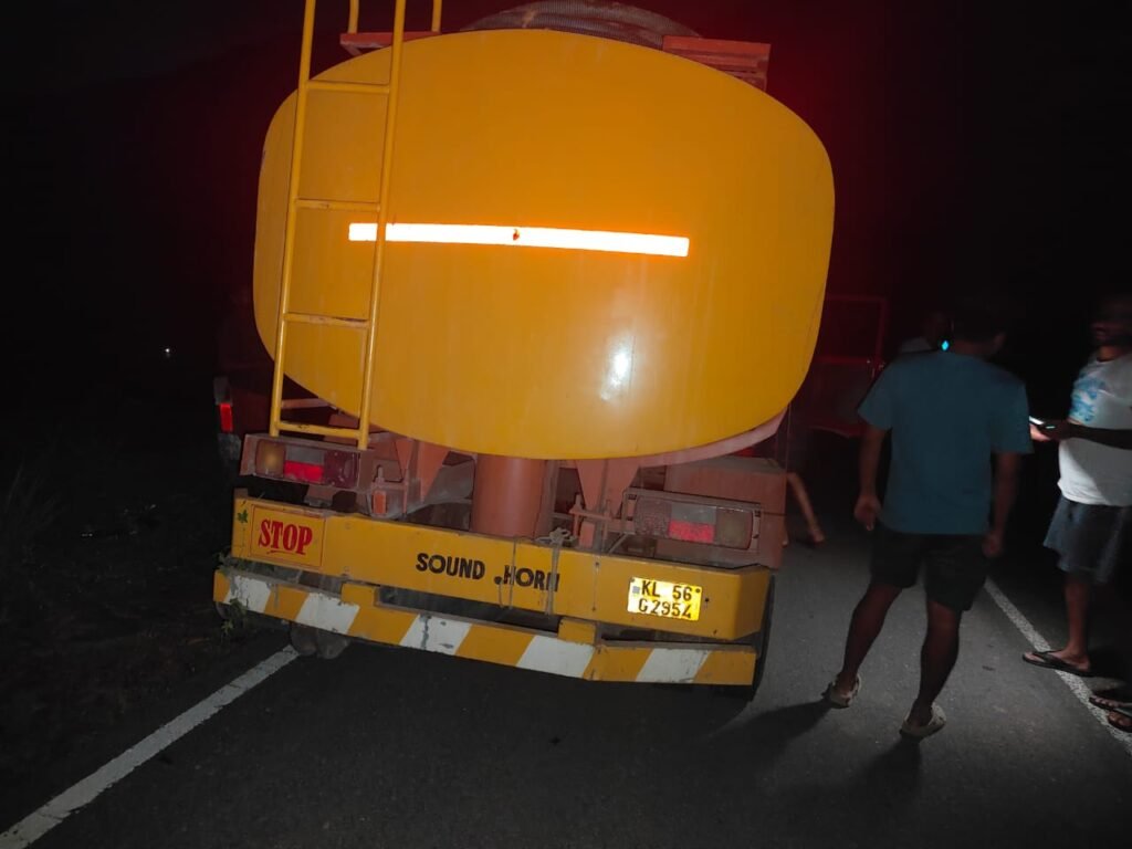 Kodanchery കക്കൂസ് മാലിന്യം ജല സ്രോതസ്സിൽ തള്ളിയത് പിടികൂടി 9 kodanchery human waste dumped into water source caught red handed