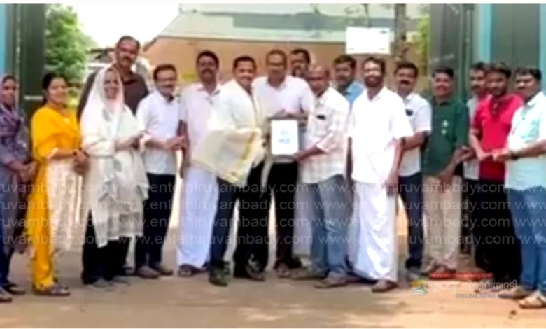 the-pride-of-the-school-saleem-kolayi-honored-by-the-pta-committee