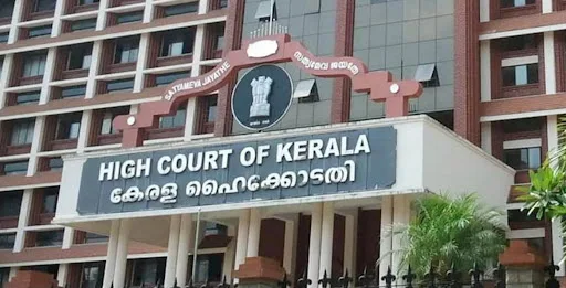 ആശുപത്രികളില് ചികിത്സാ നിരക്കുകൾ പ്രദര്ശിപ്പിക്കണം: ഹൈക്കോടതി 4 hospitals must display treatment charges high court