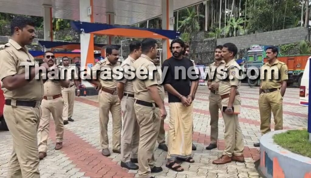 Koduvally ആട് ഷമീറുമായി തെളിവെടുപ്പ് നടത്തി 5 koduvally evidence collection conducted with aadu shameer