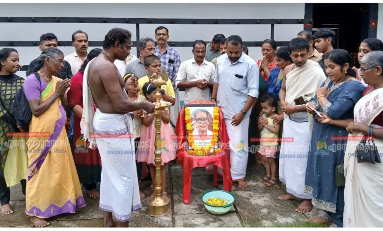 koodaranji-madhavjis-birthday-celebration-and-floral-tribute-were-conducted