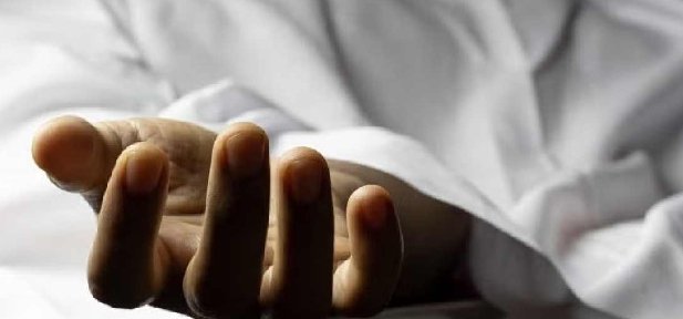 koyilandy middle aged man dies after being hit by a train
