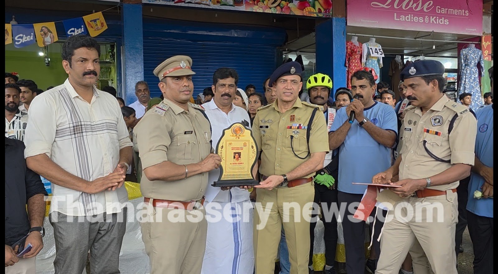 thamarassery-sho-receives-award-for-most-ndps-cases-registered-in-kozhikode-rural-district
