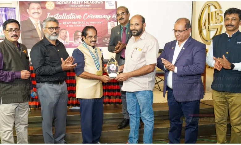 Thiruvambady അജു എമ്മാനുവലിന് റോട്ടറി മിസ്റ്റി മെഡോസിന്റെ ആദരം 10 thiruvambady aju emmanuel honored by rotary misty meadows