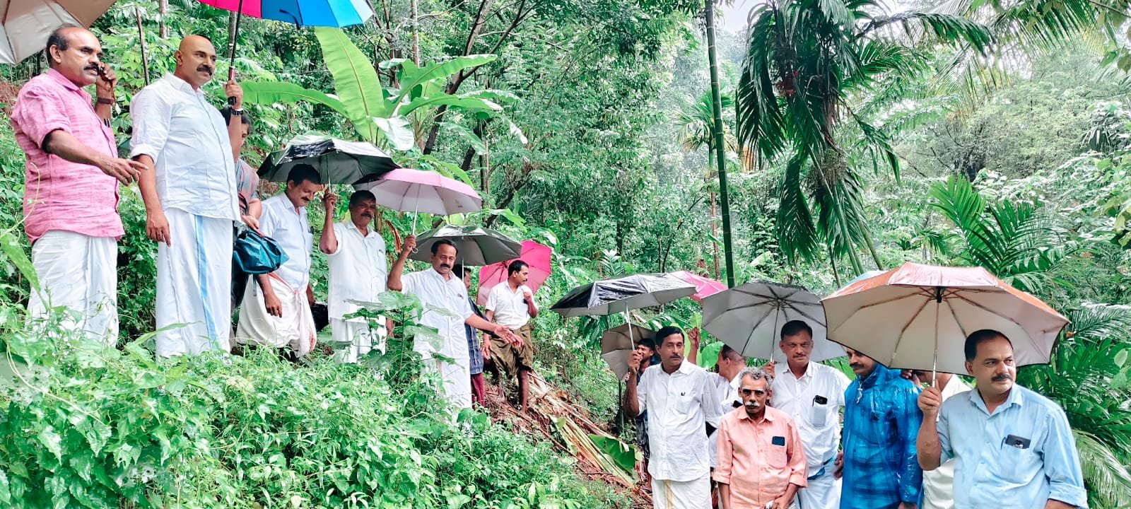 thiruvambady-wild-elephant-nuisance-worsens-at-mele-ponnamkayam-kerala-karshaka-congress-demands-immediate-action-after-visiting-farmlands
