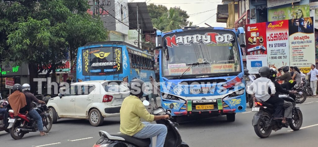 പിഴക്കും, മുന്നറിയിപ്പിനും പുല്ലുവില, ബസ്സുകൾ മിനി ബൈപ്പാസിലൂടെ തന്നെ 11 fines and warnings ignored buses continue to use the mini bypass