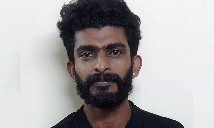 Kozhikode മയക്കുമരുന്ന് വിൽപനയിലെ പ്രധാന കണ്ണി പിടിയിൽ 9 kozhikode key link in drug trade arrested
